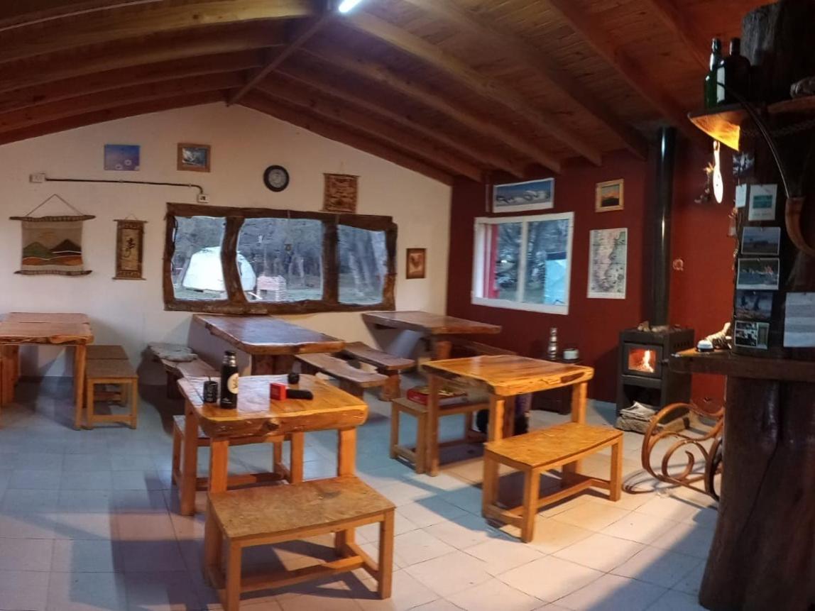 אל צ'אלטן Camping Rio De Las Vueltas מראה חיצוני תמונה