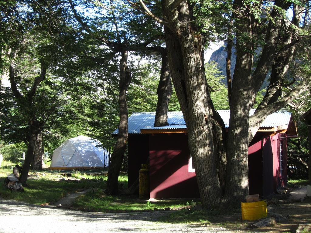 אל צ'אלטן Camping Rio De Las Vueltas מראה חיצוני תמונה